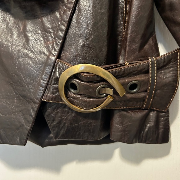 Brown genuine leather jacket for women short - Picture 8 of 11